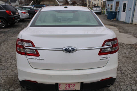 2014 Ford Taurus SEL