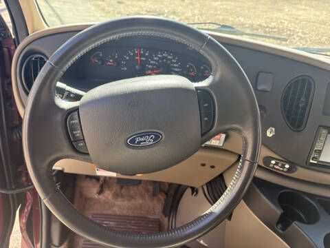 2006 Ford E-Series E-250 SD