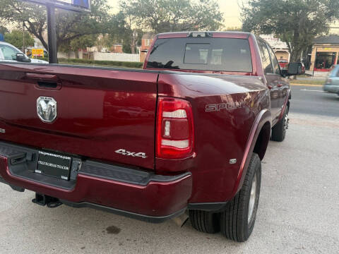 2022 RAM 3500 Laramie