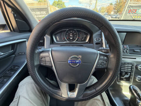 2016 Volvo XC60 T5 Drive-E