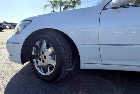 2004 Lexus LS 430