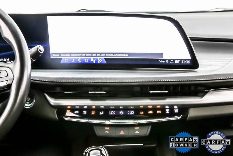 2024 Cadillac XT4 Premium Luxury