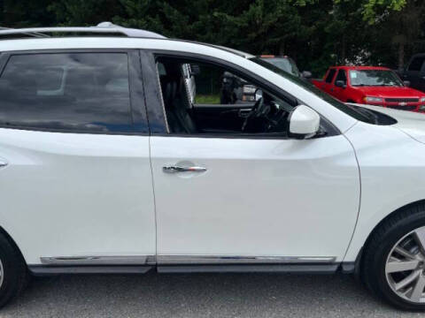 2015 Nissan Pathfinder Platinum