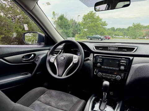 2016 Nissan Rogue SV