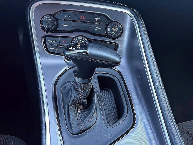 2020 Dodge Challenger SXT