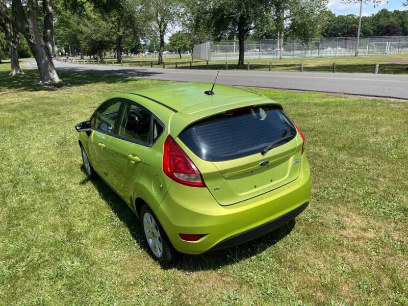 2011 Ford Fiesta SE