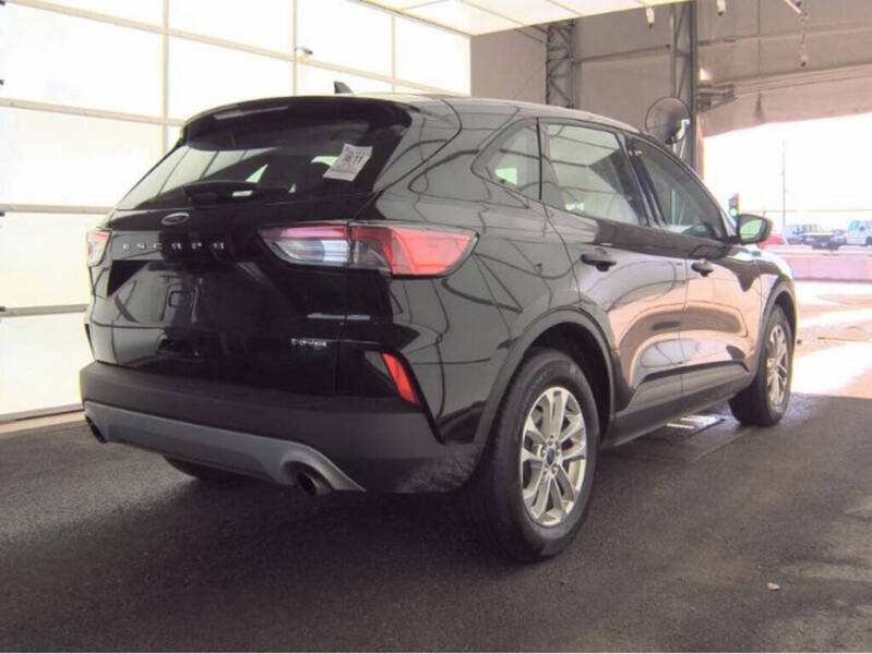 2022 Ford Escape S