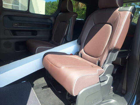 2025 Volkswagen ID. Buzz Pro S Plus 4Motion