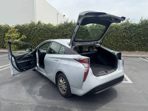 2016 Toyota Prius Two