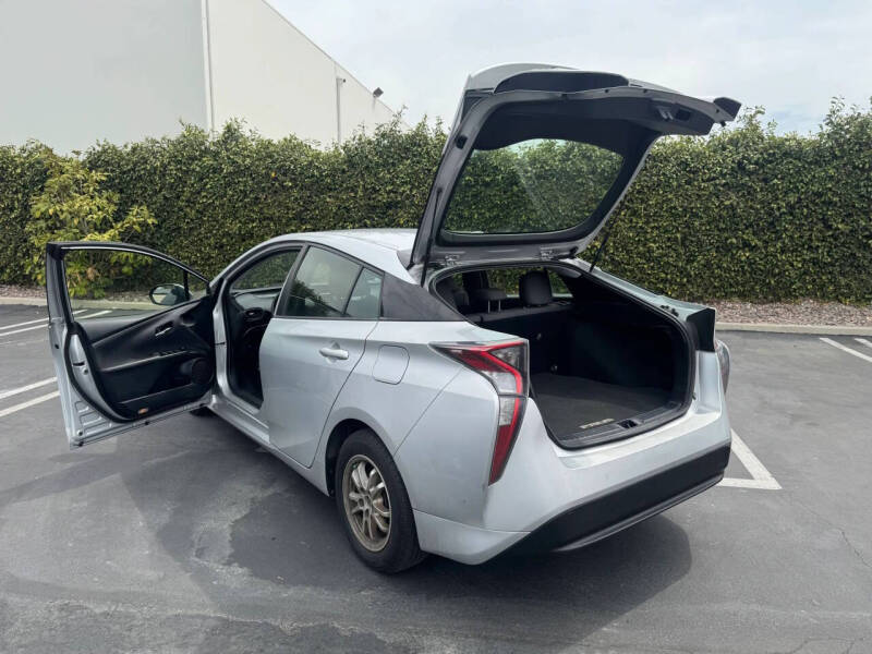 2016 Toyota Prius Two