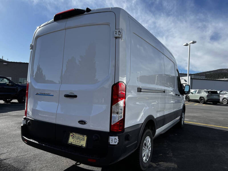 2023 Ford E-Transit