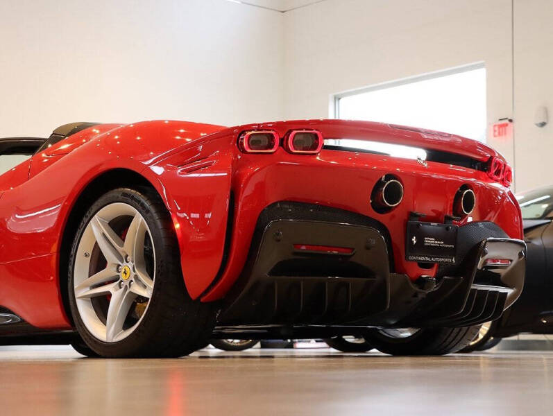 2023 Ferrari SF90 Spider