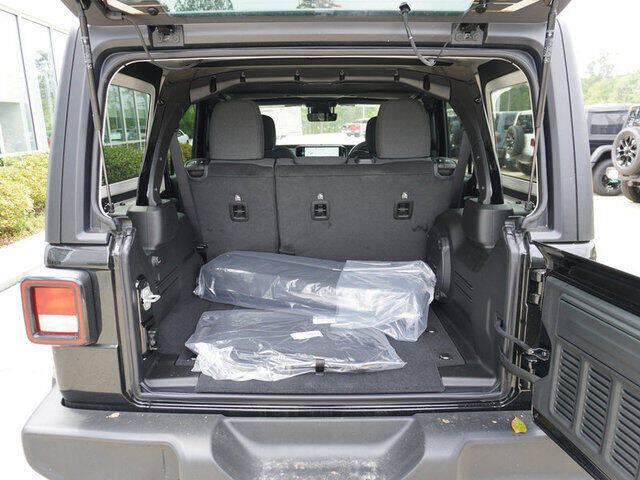 2024 Jeep Wrangler Sport RHD