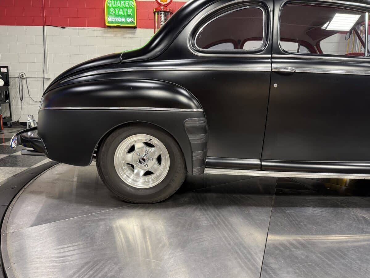 1946 Ford Coupe 28