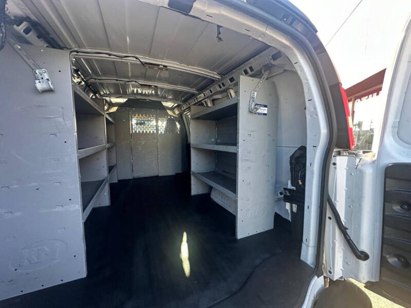 2018 Chevrolet Express 2500