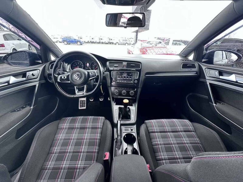 2016 Volkswagen Golf GTI