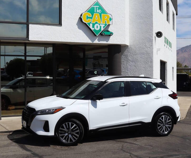 2023 Nissan Kicks SR