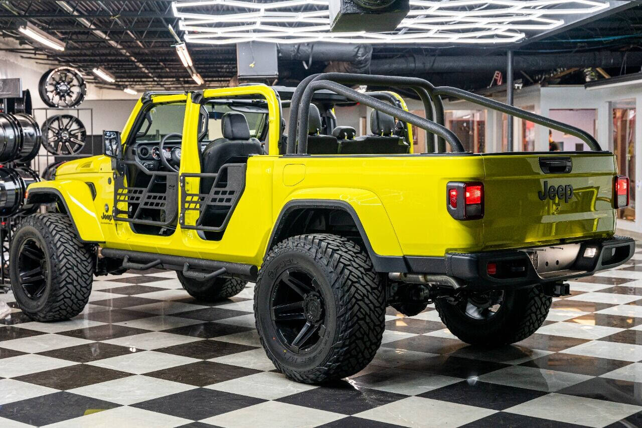 2023 JEEP Gladiator Pickup - $65,995