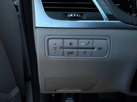2016 Hyundai Genesis