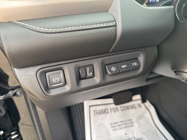 2023 GMC Acadia Denali