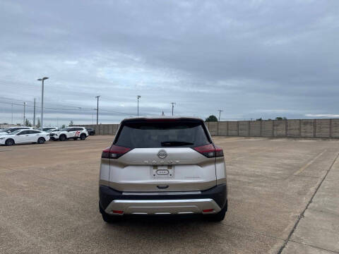 2022 Nissan Rogue Platinum