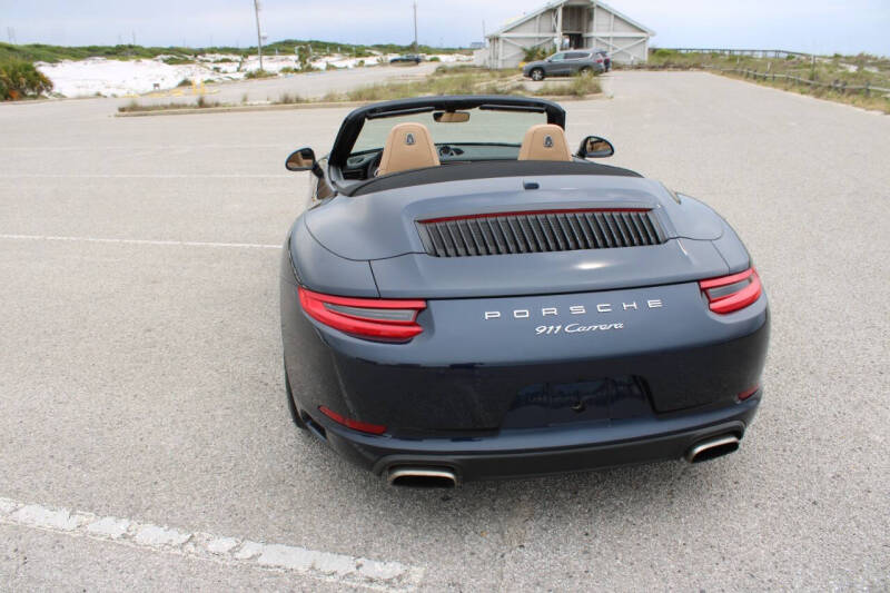 2018 Porsche 911 Carrera