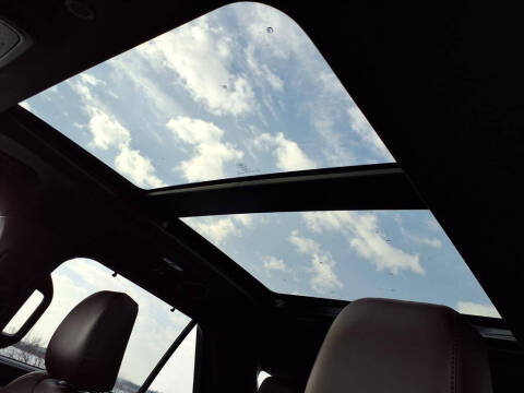 2023 Ford Explorer Hybrid Platinum