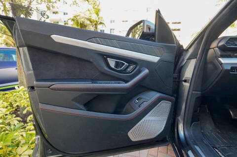 2019 Lamborghini Urus