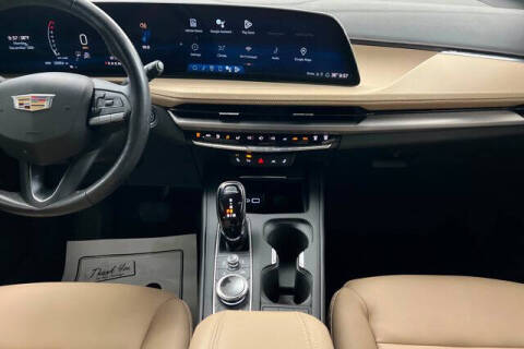 2024 Cadillac XT4 Luxury