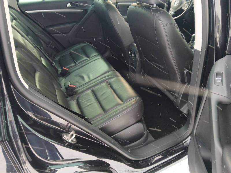 2012 Volkswagen Tiguan SEL 4Motion