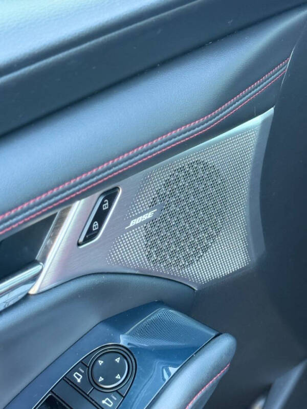 2022 Mazda Mazda3 Sedan Carbon Edition