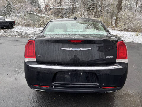 2015 Chrysler 300 Limited