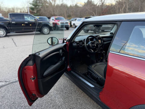 2017 MINI Hardtop 2 Door Cooper