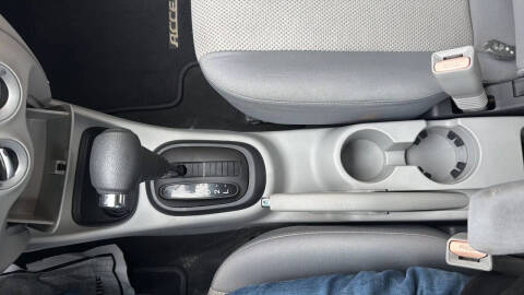 2010 Hyundai Accent GLS