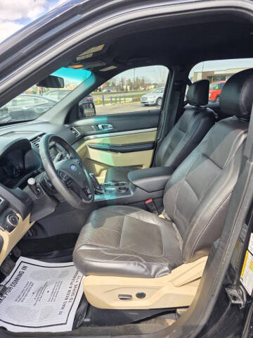 2017 Ford Explorer