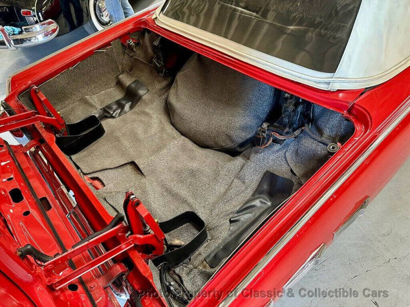 1962 Ford Thunderbird