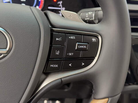 2025 Lexus ES 350 Ultra Luxury