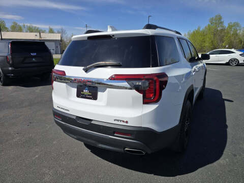 2023 GMC Acadia AT4