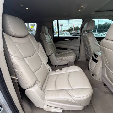 2019 Cadillac Escalade ESV Luxury