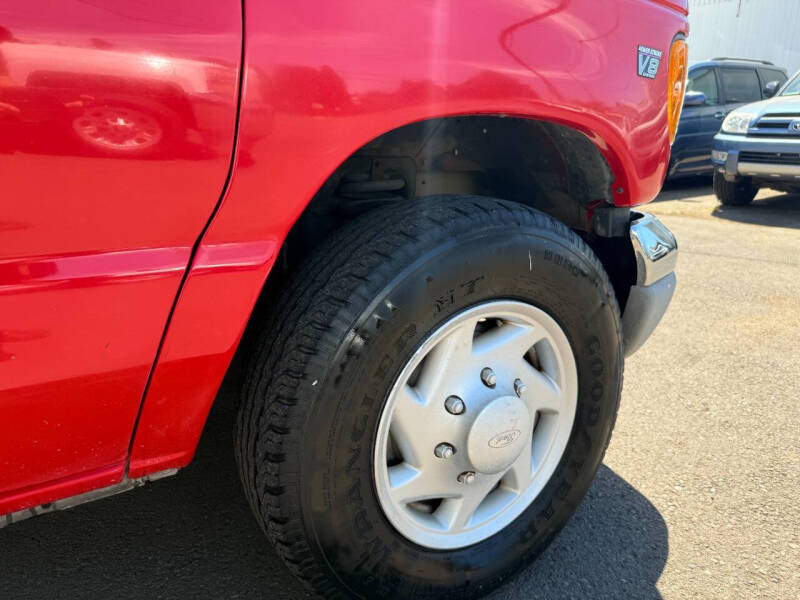 2002 Ford E-Series E-350 SD