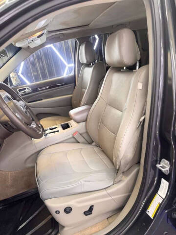 2011 Jeep Grand Cherokee Laredo
