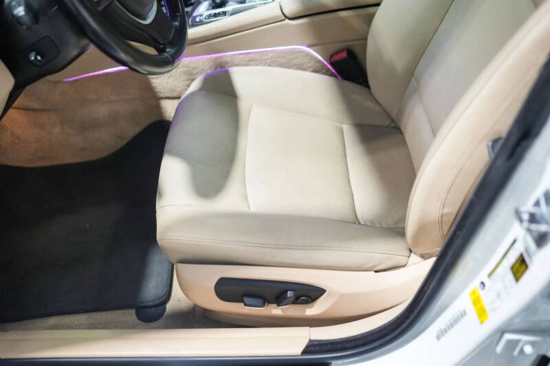 2015 BMW 5 Series 528i