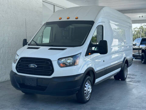 2019 Ford Transit for sale at Powerhouse Automotive in Tampa FL