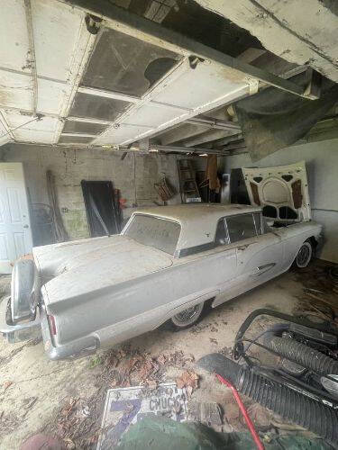 1959 Ford Thunderbird