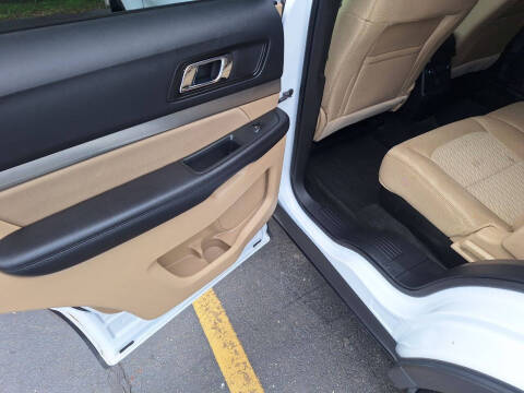 2016 Ford Explorer
