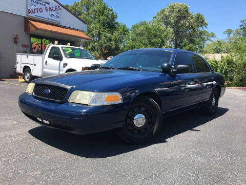 2008 Ford Crown Victoria for sale at VICTORY LANE AUTO SALES in Port Richey FL