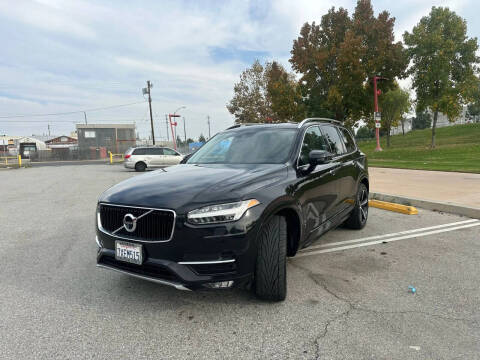 2017 Volvo XC90 T5 Momentum