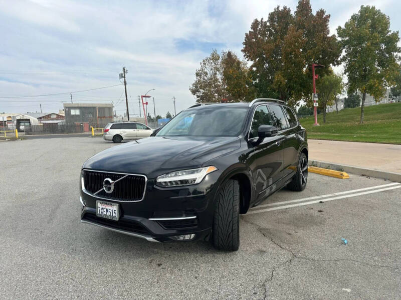 2017 Volvo XC90 T5 Momentum