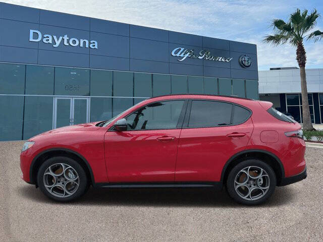 2025 Alfa Romeo Stelvio