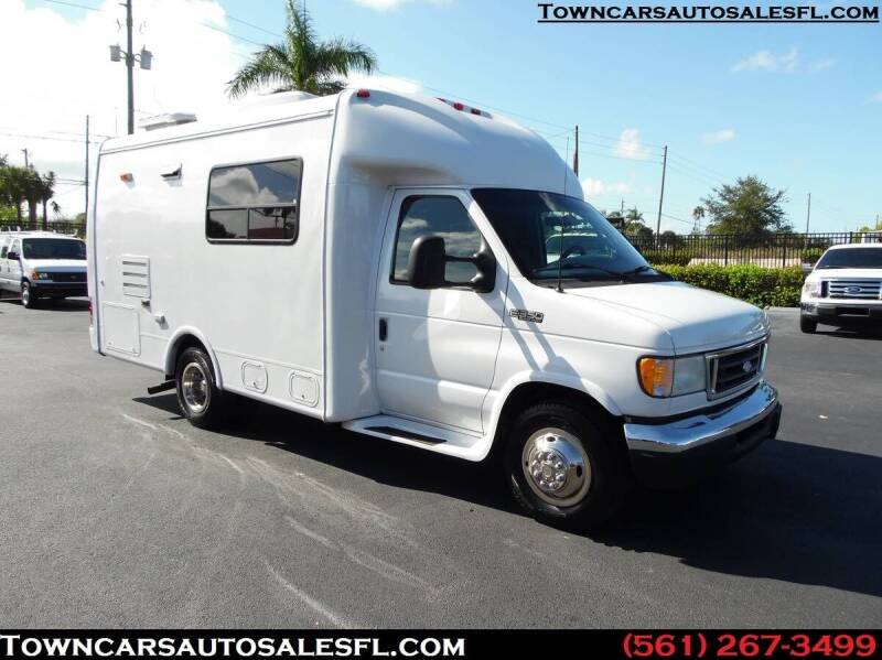2003 Ford E-350 for sale at Town Cars Auto Sales in West Palm Beach FL